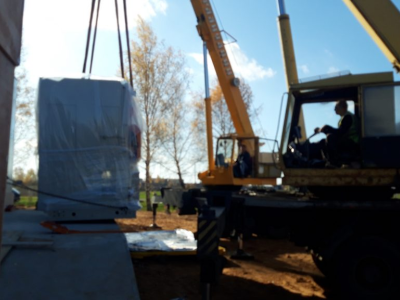 Разгрузка и перемещение пружинонавивочного станка в г.Бобруйске весом 36 тонн