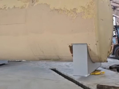 Перемещение емкостей (3х25м3, 2х50м3) в здание и установка на площадку. Смолевичский район.