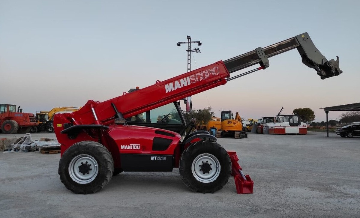 Manitou MT 1235 S погрузчик телескопический Manitou MT 1235 S погрузчик телескопический